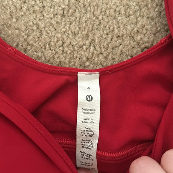 Red limited edition Lulu tank - Picture 2 of 3